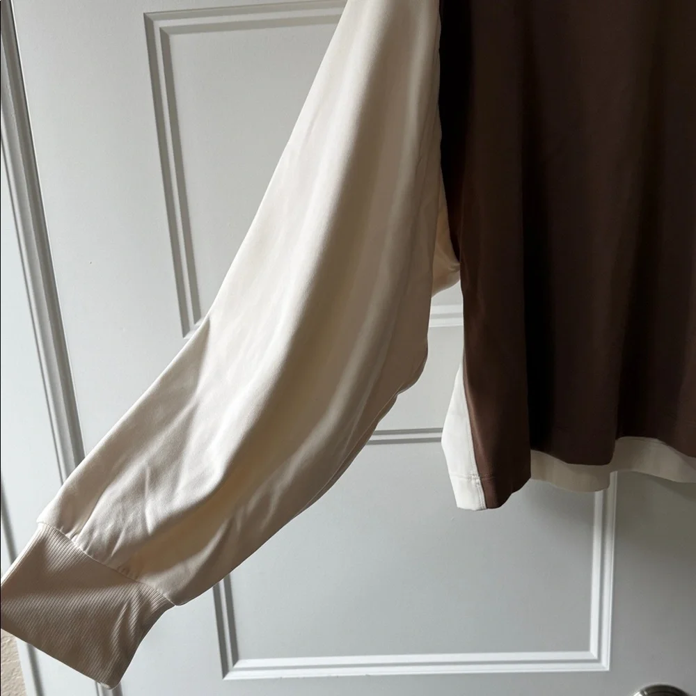 Athleta Brown and Cream Sweatshirt - Picture 4 of 8